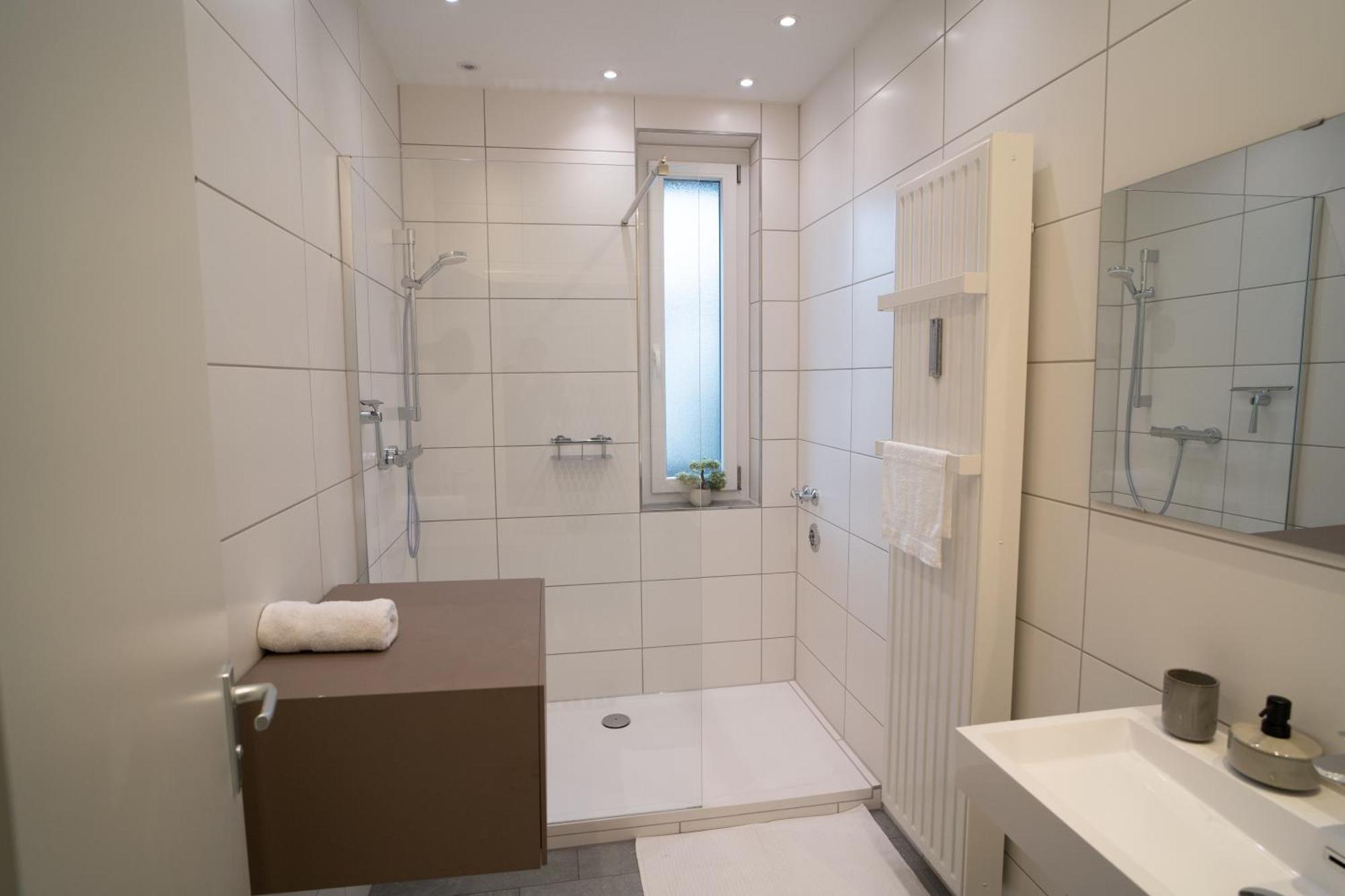 Morehome Apartments, Center,parking 180qm *