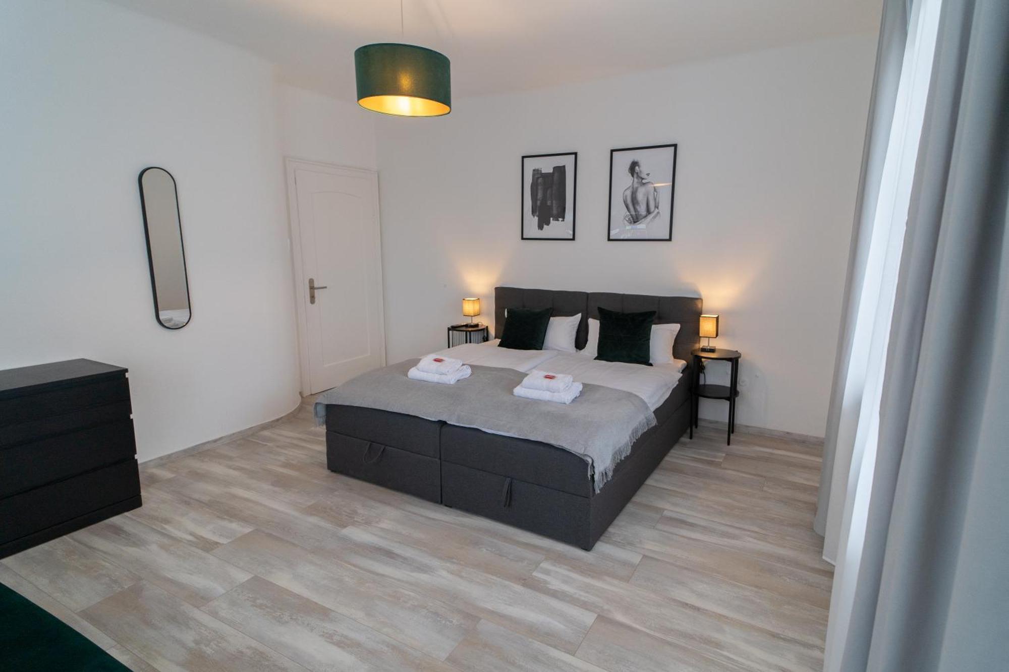 Morehome Apartments, Center,parking 180qm Apartment *